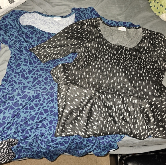 Lot of 4 Lu Laroe dresses, three-xl, and one-2x - Picture 2 of 4